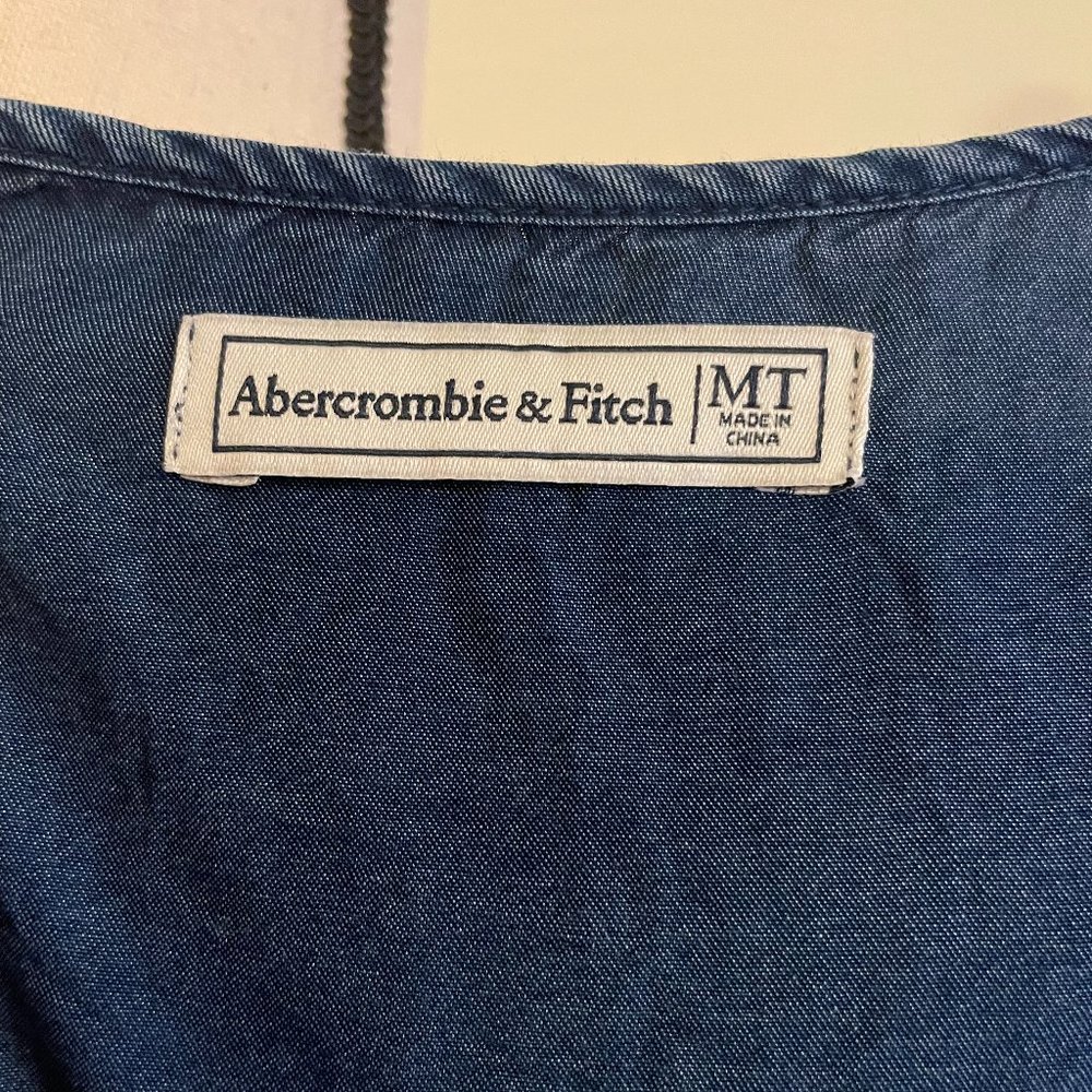 Abercrombie & Fitch Lightweight Denim Dress size Medium Tall - Picture 4 of 4